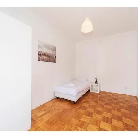 Houze_4 Flat In Centre Near Zoo Apartment